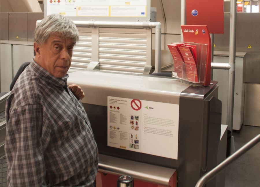 El eterno femenino de una imaginativa pintora