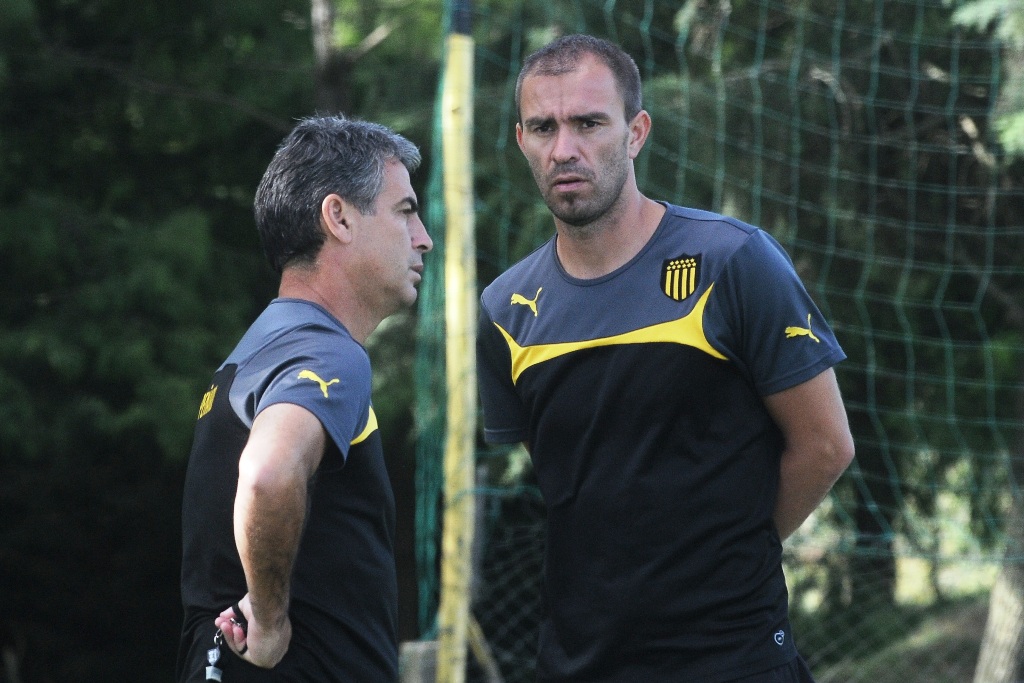 El eterno femenino de una imaginativa pintora