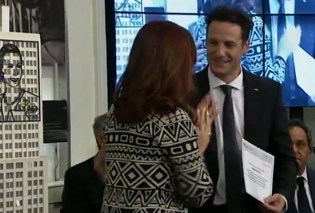 El eterno femenino de una imaginativa pintora