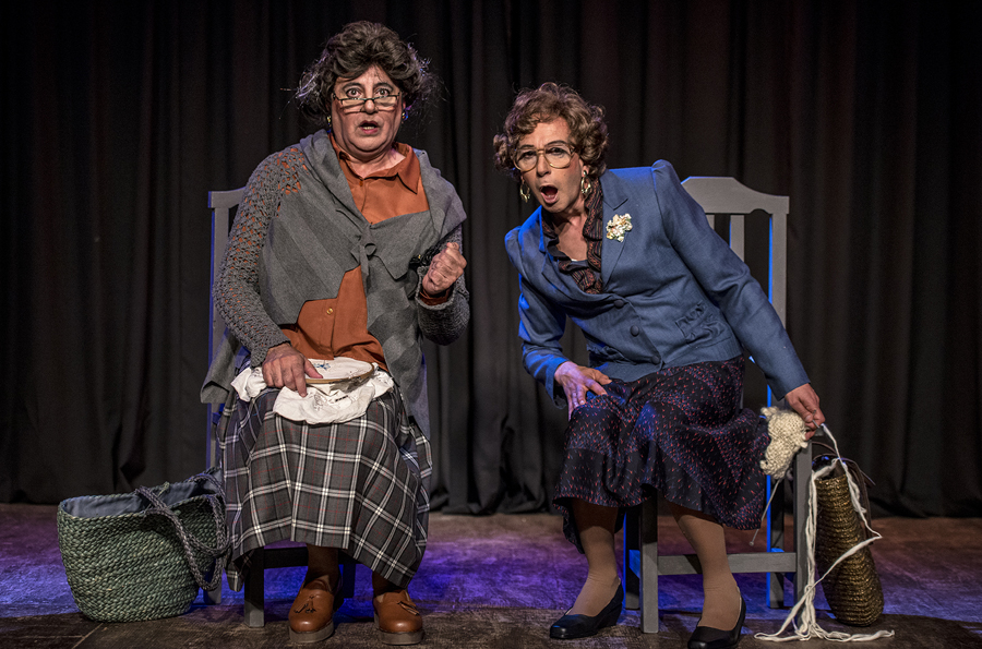 El eterno femenino de una imaginativa pintora