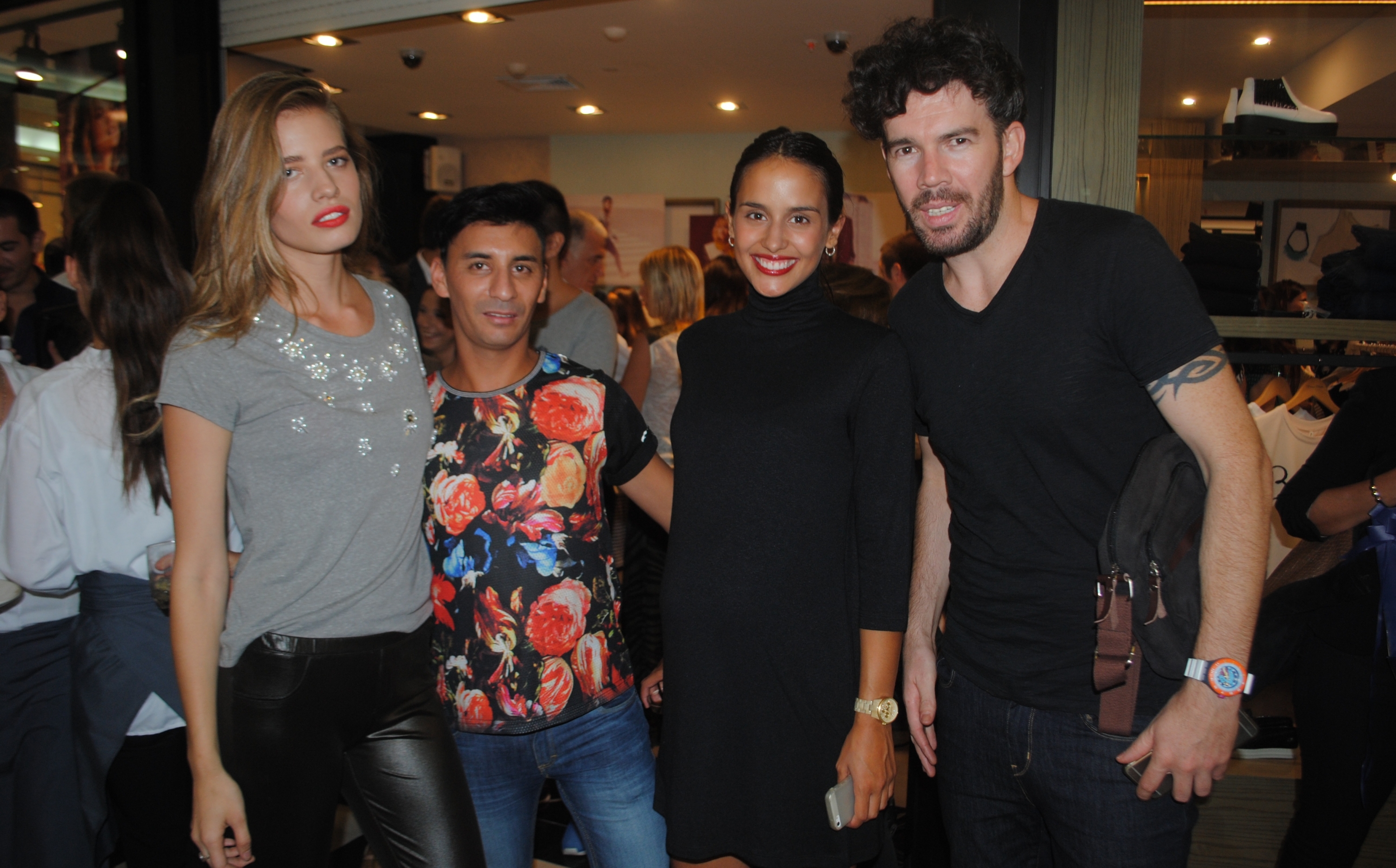 Natalia Stal, Henry Gómez, Lucía Saravia, Diego Alfonso.