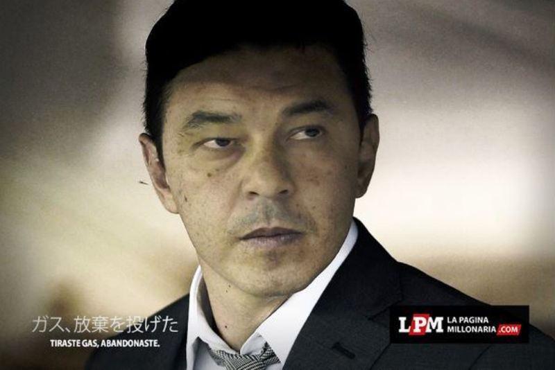 Los afiches de River a Boca.