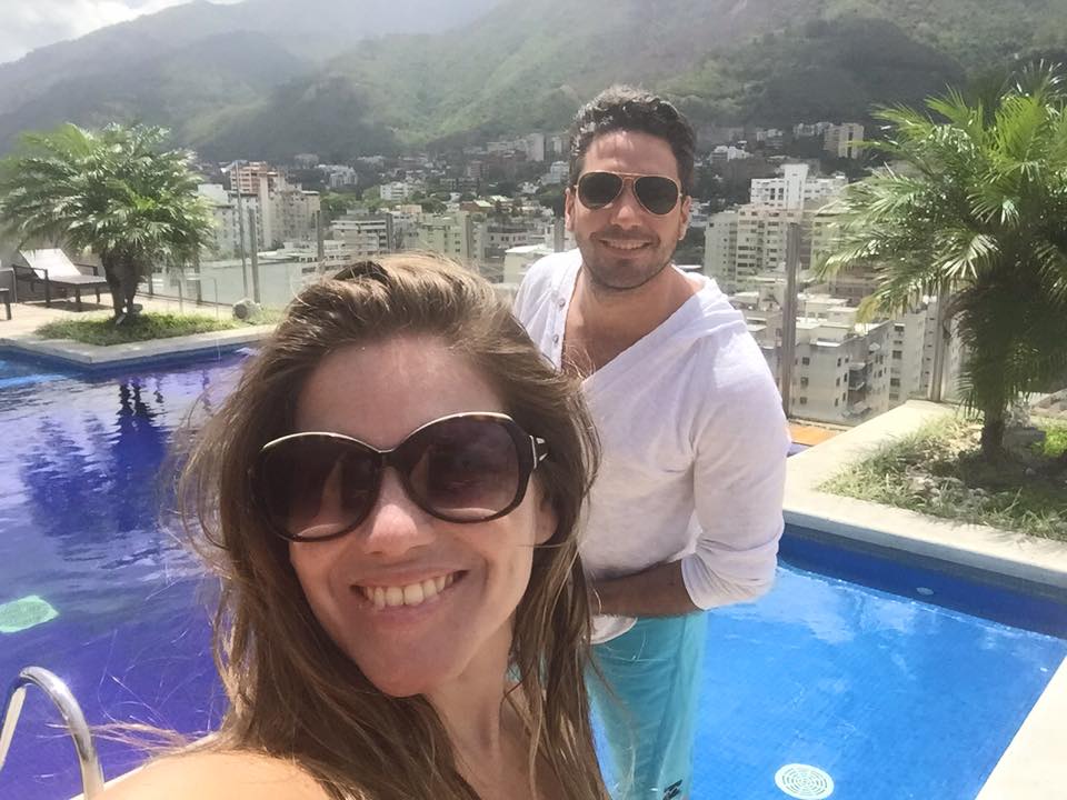 Ana Laura Morales con su novio Santiago Laborde. Foto: Facebook de Ana Laura.