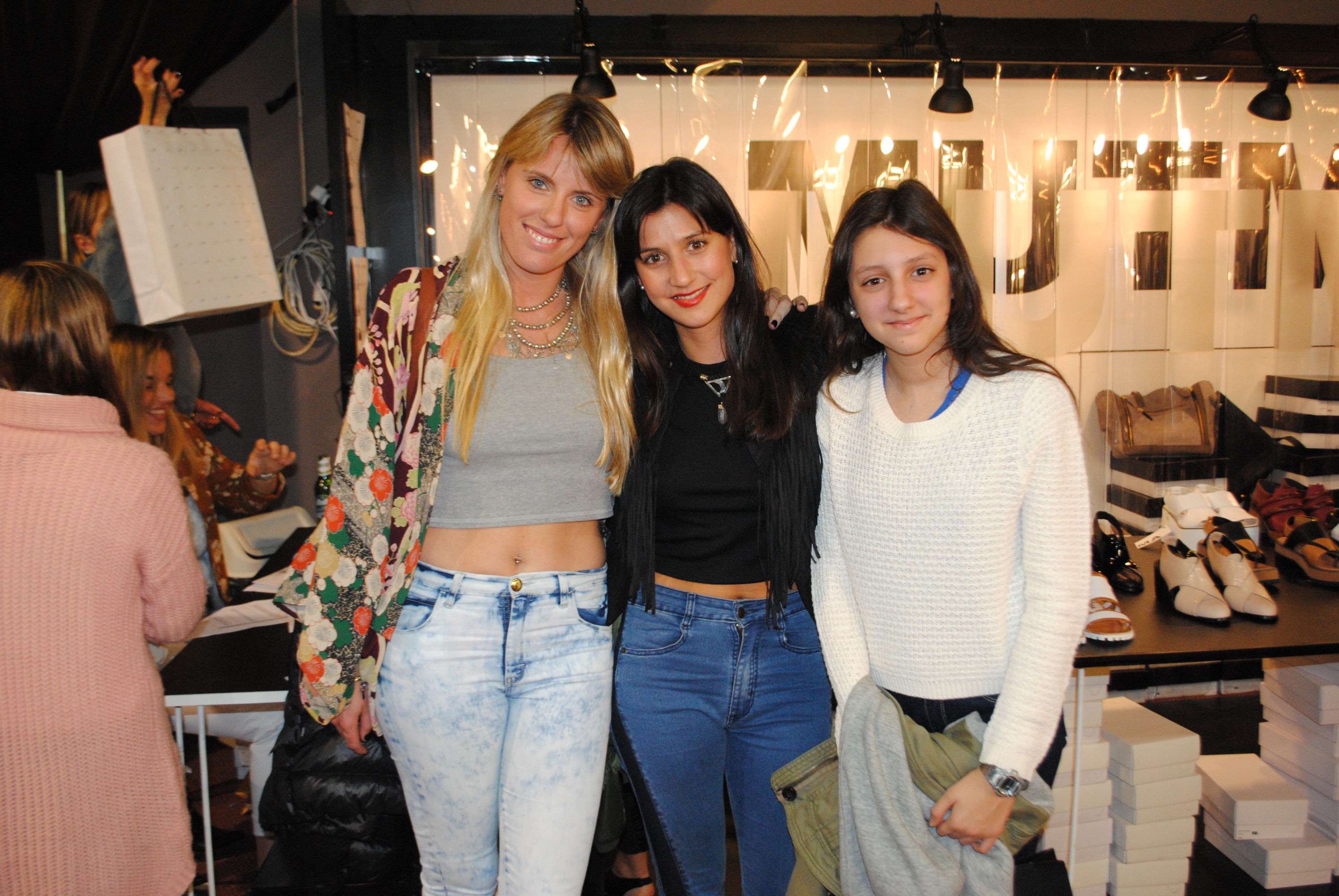 Moira Schurmann, Mariana y Valentina Cosentino.
