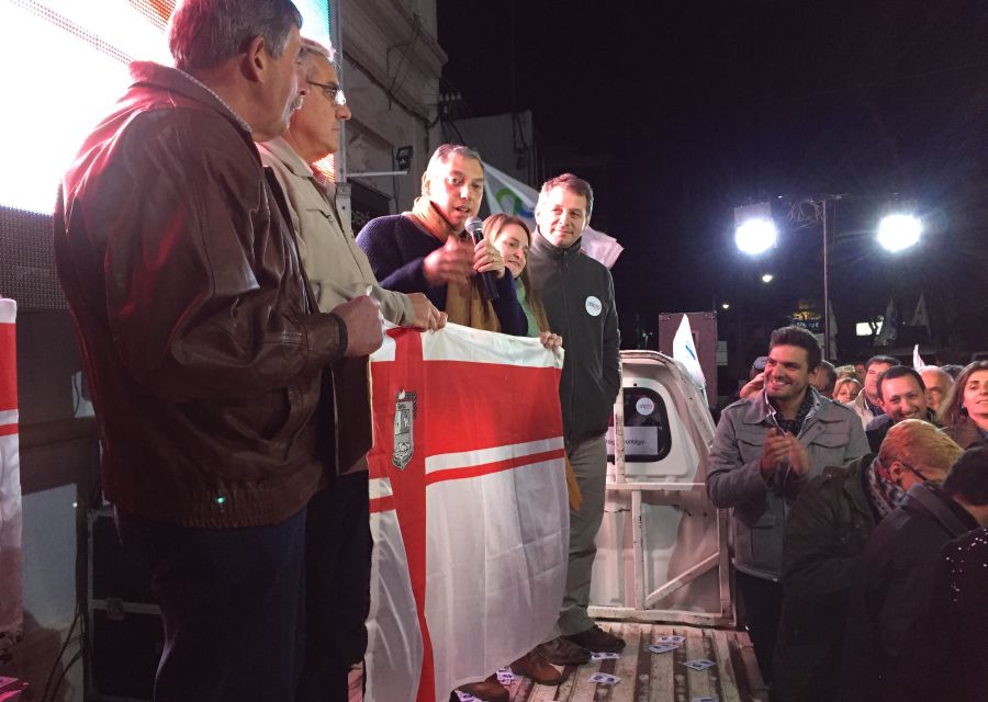 El eterno femenino de una imaginativa pintora