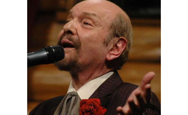 El eterno femenino de una imaginativa pintora