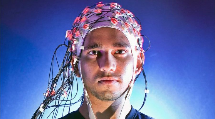 El eterno femenino de una imaginativa pintora