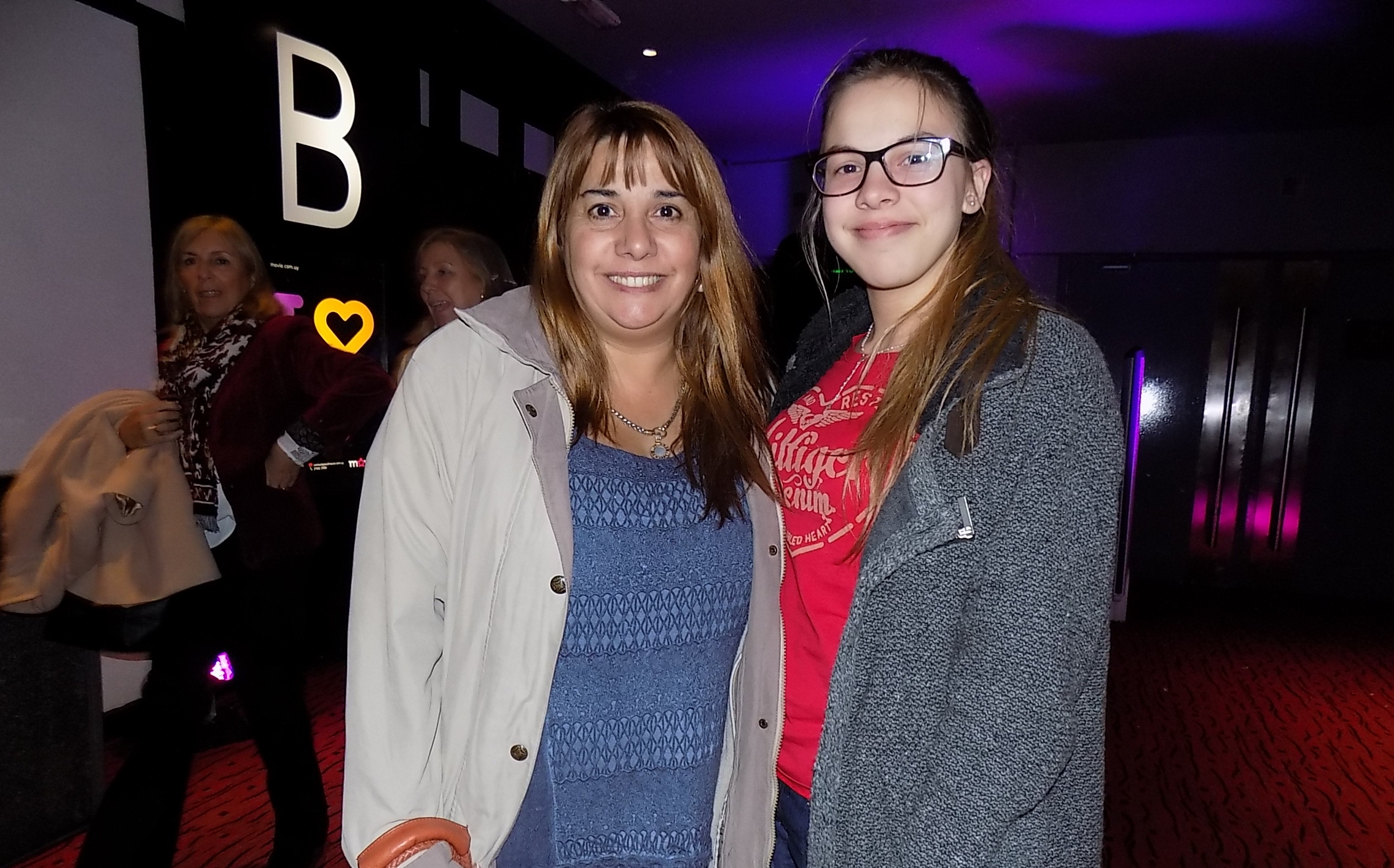 Clara Luciano, Sofía De Armas.