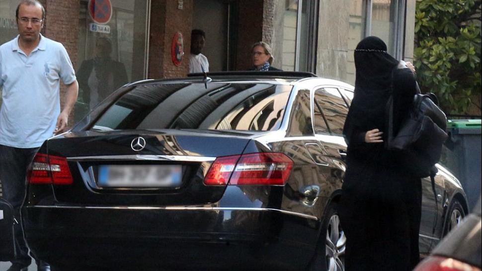 El eterno femenino de una imaginativa pintora