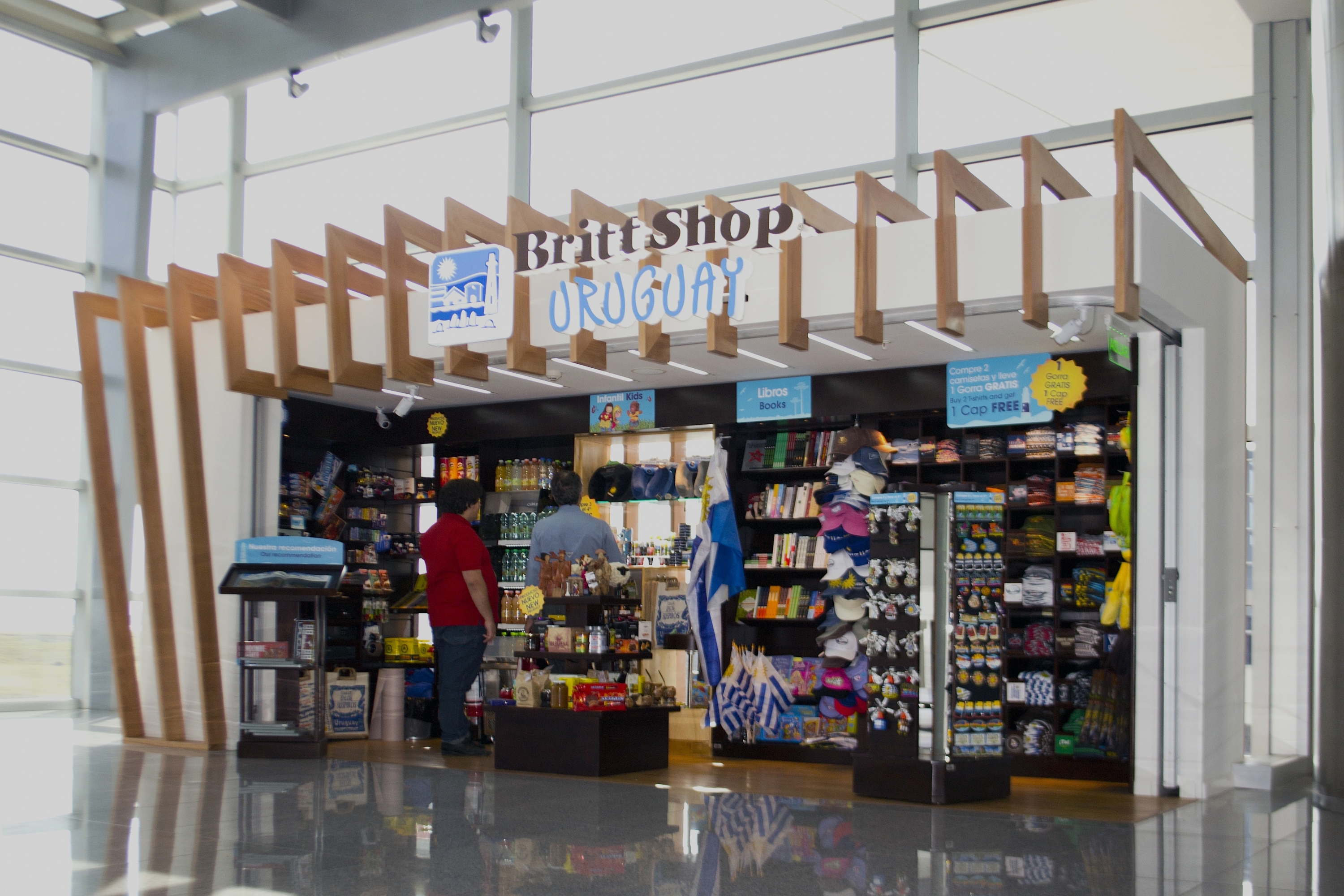 El eterno femenino de una imaginativa pintora