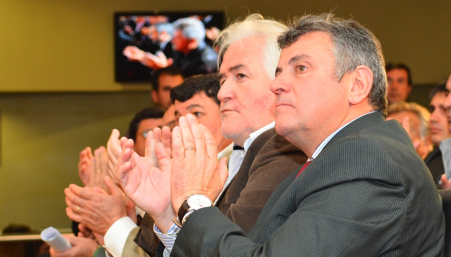 El eterno femenino de una imaginativa pintora