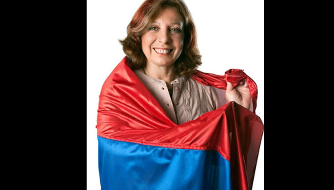 El eterno femenino de una imaginativa pintora