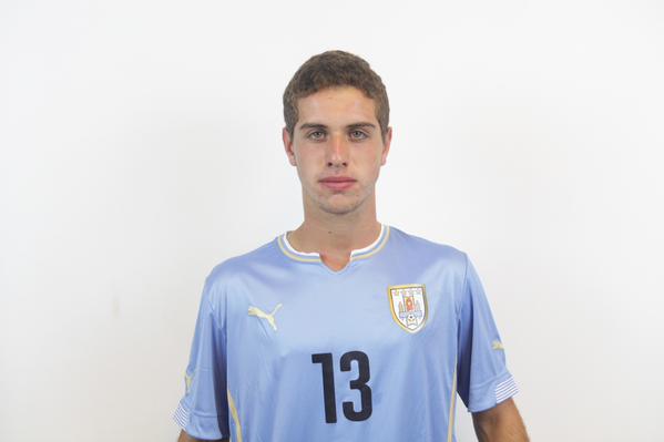 Santiago Pérez - Defensa - River Plate. Foto: AUF.