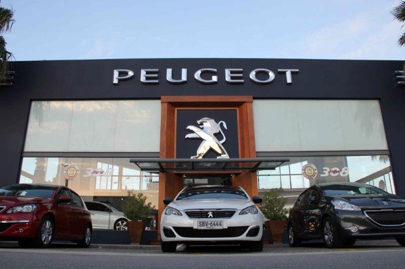 El nuevo miembro de la familia Peugeot es un cuatro cilindros 1.6 THP con 205 cv de potencia, Start&Stop, inyección directa y tecnología VTi de distribución variable, combinado con una caja de cambios manual de seis relaciones.