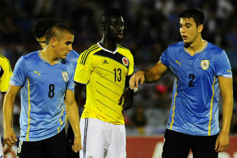 Mauro Arambarri y Agustín Ale fueron de los pesos pesados celestes en las jugadas de pelota quieta. Foto: Darwin Borreli