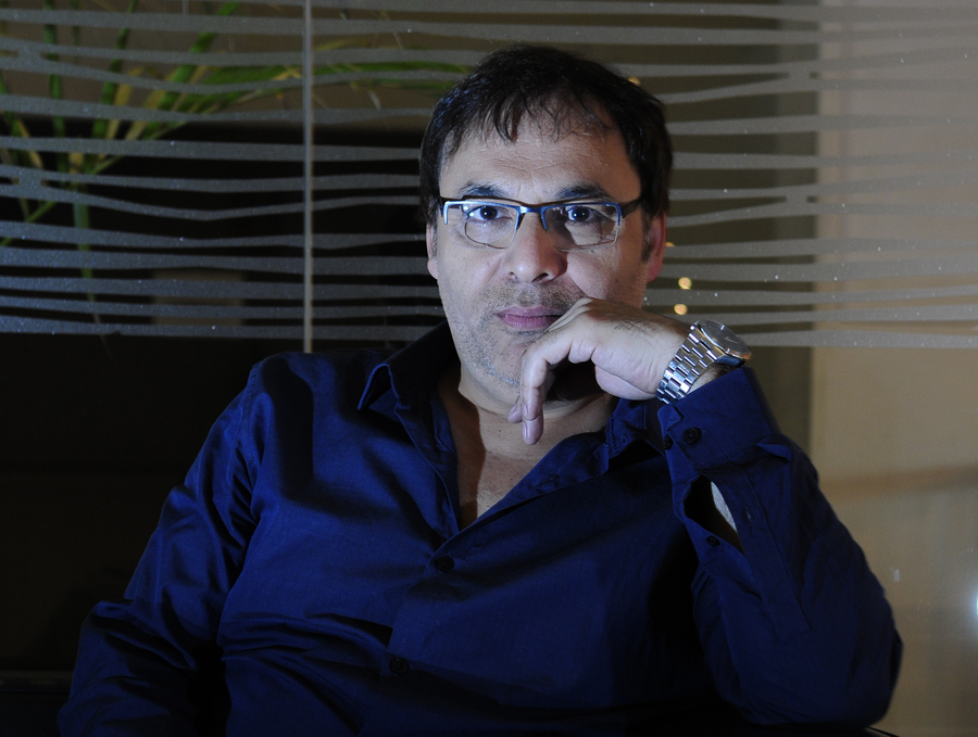 El eterno femenino de una imaginativa pintora