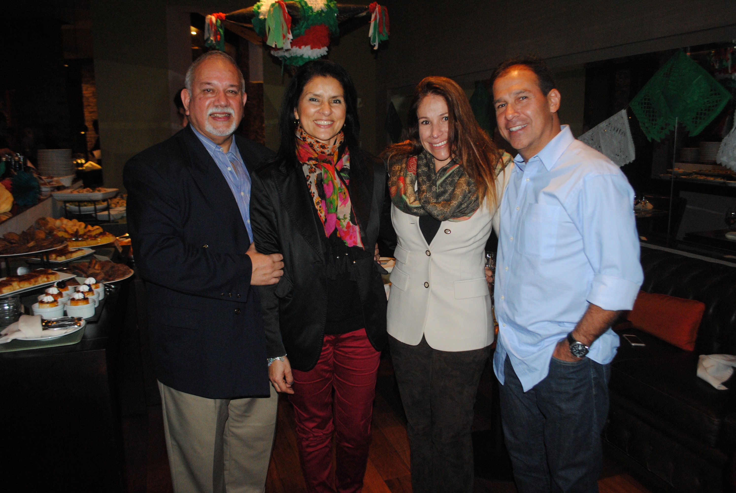 Ricardo Trujillo, Zoraida Vela, Fernanda Lapietra, Óscar Reyes.