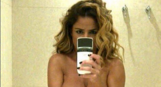 El eterno femenino de una imaginativa pintora