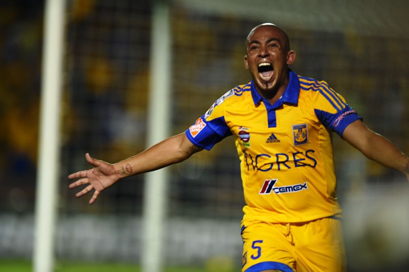 El eterno femenino de una imaginativa pintora