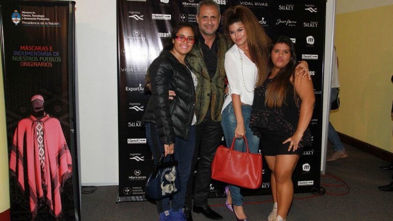 El eterno femenino de una imaginativa pintora