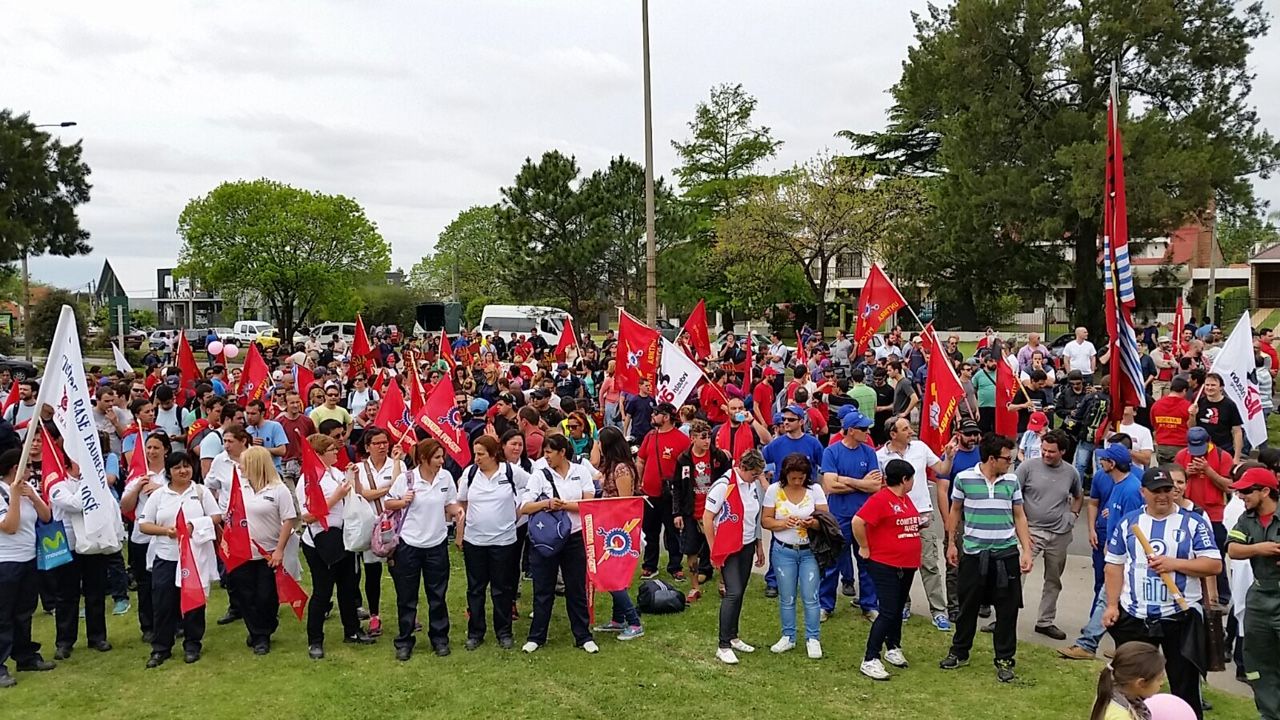 El eterno femenino de una imaginativa pintora