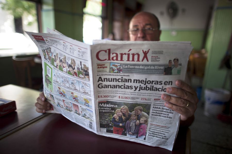 El eterno femenino de una imaginativa pintora