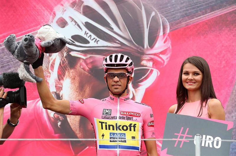 El eterno femenino de una imaginativa pintora