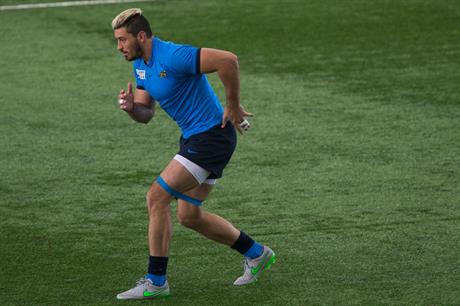 El eterno femenino de una imaginativa pintora