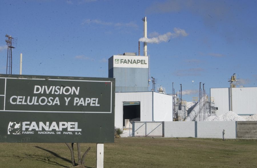 El eterno femenino de una imaginativa pintora