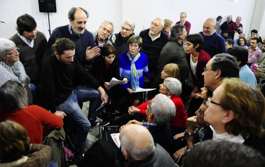 El eterno femenino de una imaginativa pintora