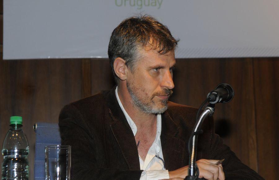 El eterno femenino de una imaginativa pintora