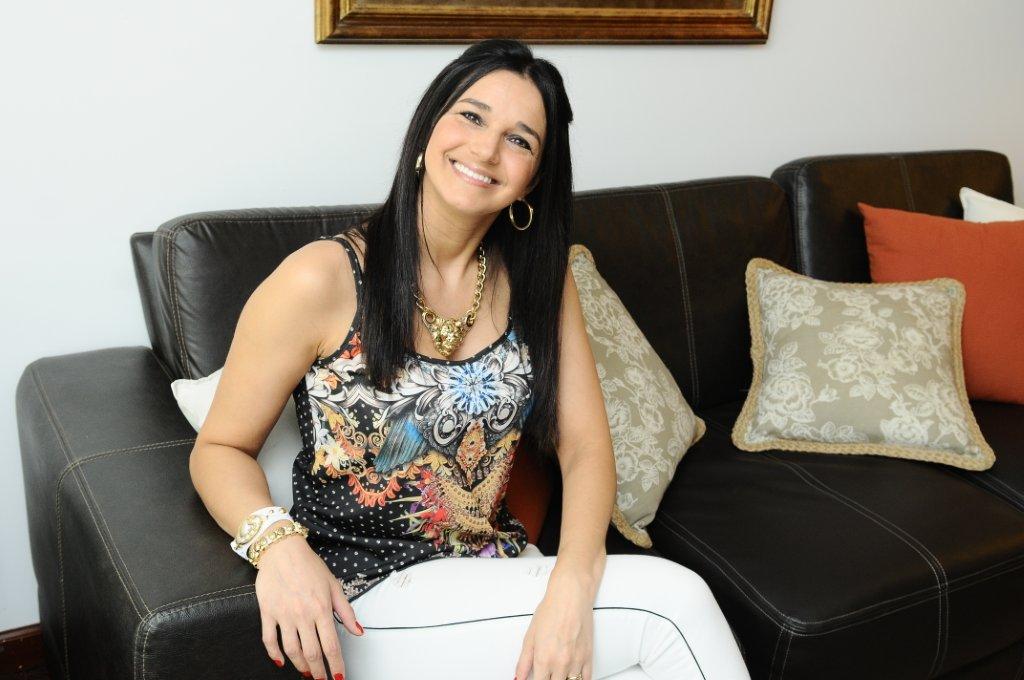 El eterno femenino de una imaginativa pintora