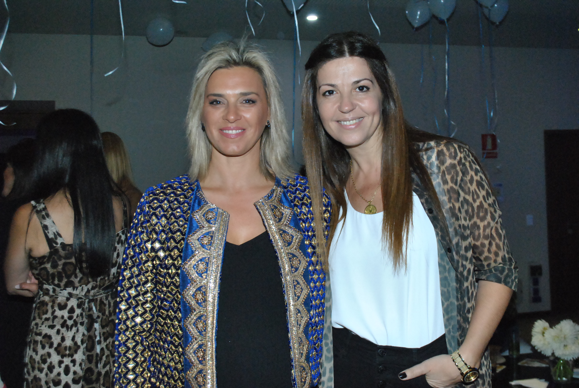 Sara Perrone, Mariela Barrios.