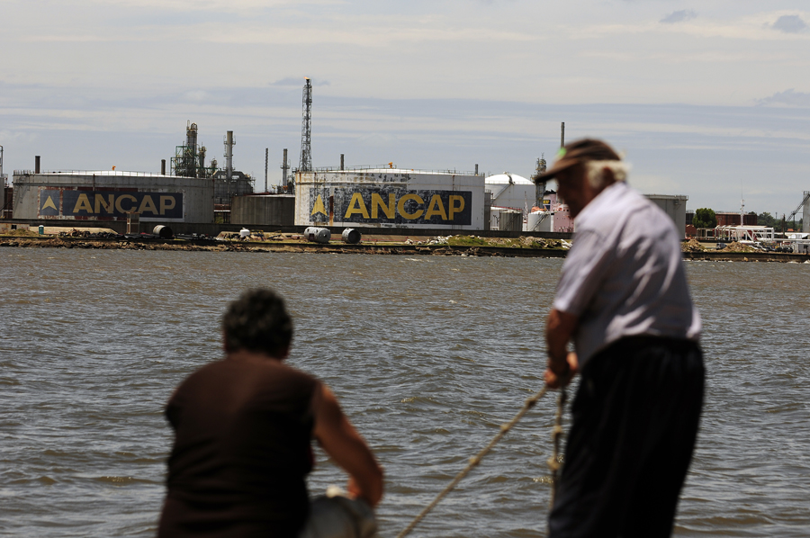 El eterno femenino de una imaginativa pintora
