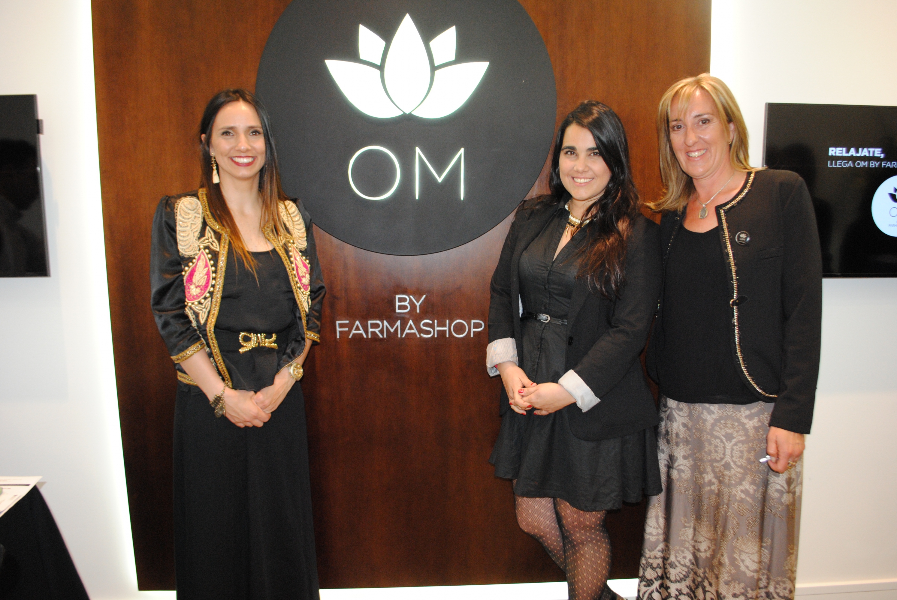 Macarena Zagarzazú, María Aguirre, Mónica Hernández.