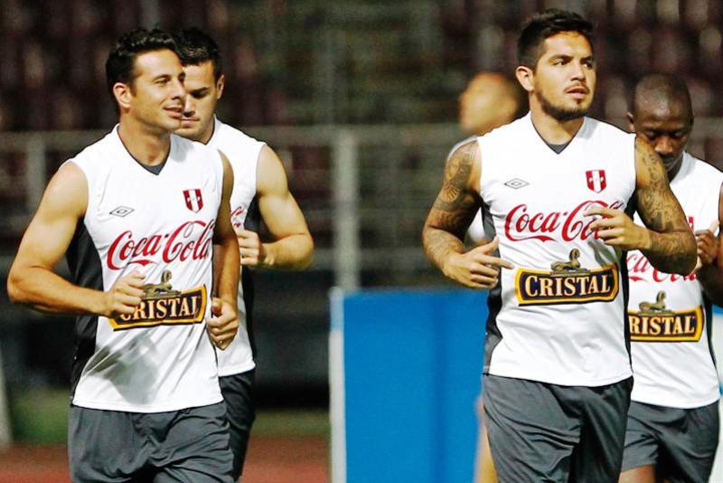 El eterno femenino de una imaginativa pintora