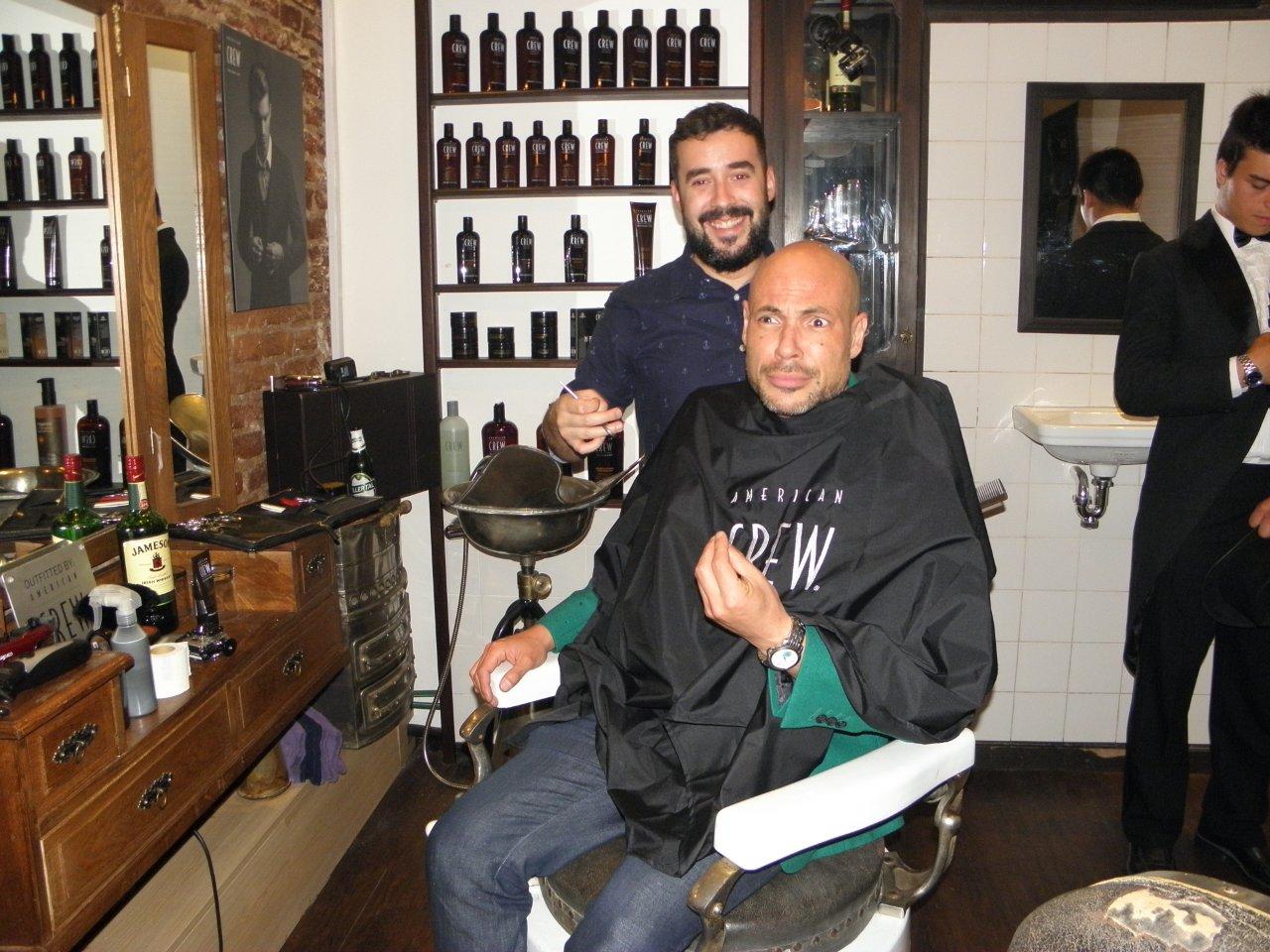 Desubicado como Jimmy Castilhos en una peluquería.