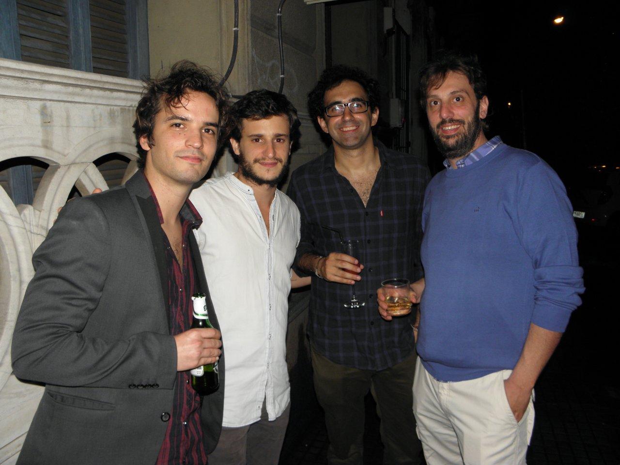 Más del equipo que trabaja incansablemente detrás de cámaras para sacar Bendita Tv al aire cada domingo.