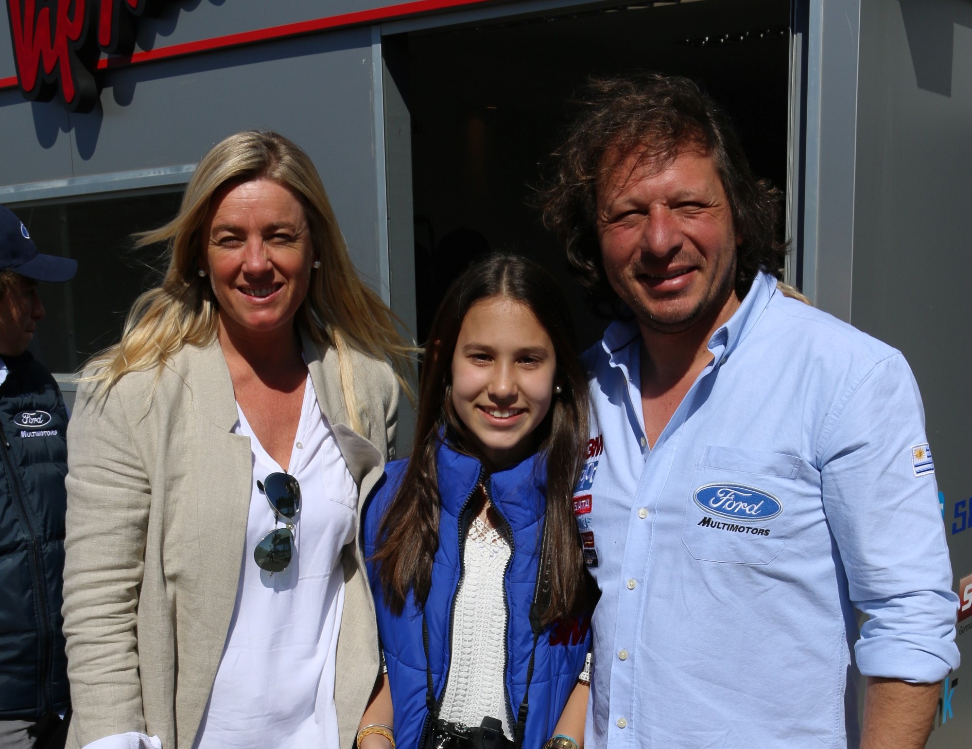 Virginia Ponce de León, Manuela y Daniel Ferra.