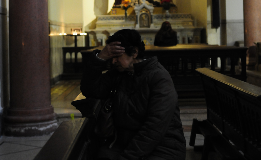 El eterno femenino de una imaginativa pintora