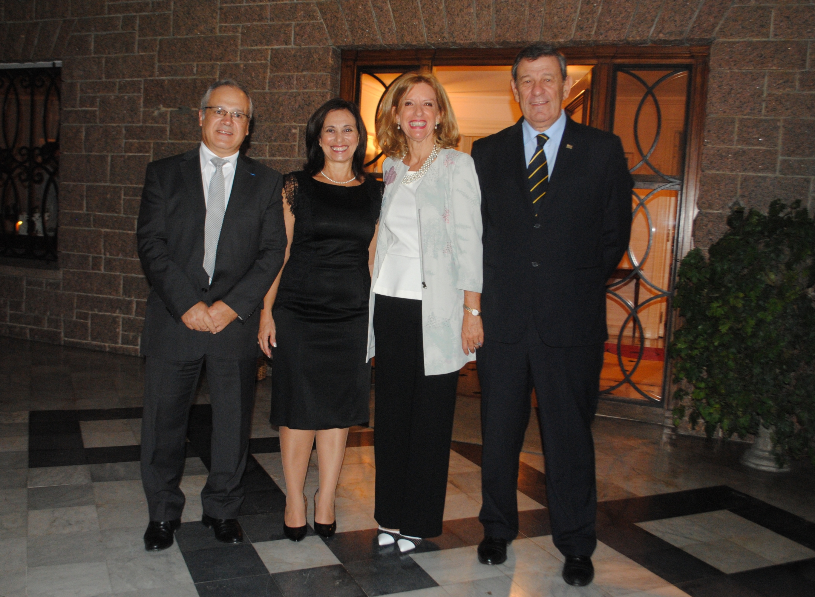 Embajador de Francia Sylvain Itte, Cristina Fernandes, Patricia Damiani, Rodolfo Nin Novoa.