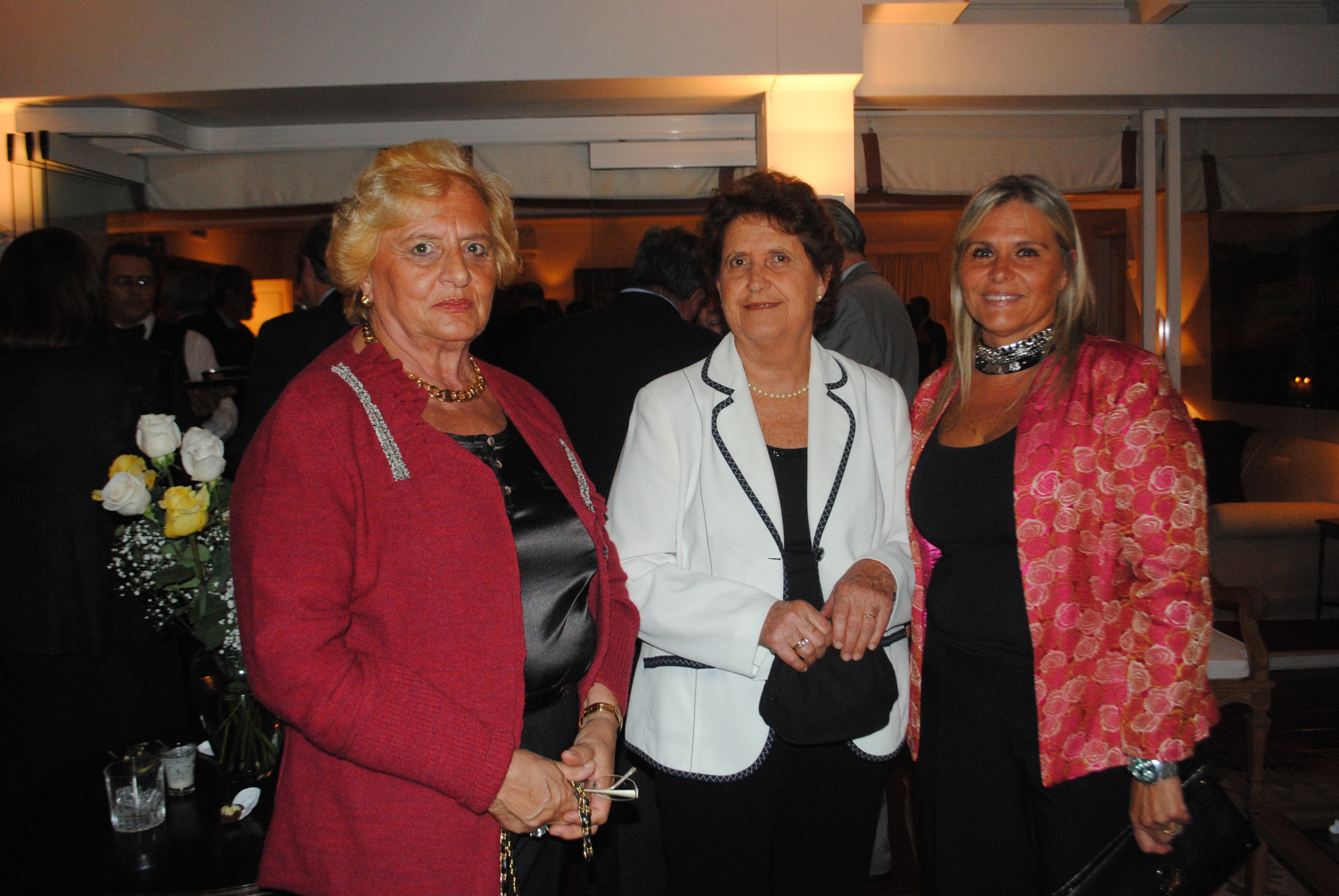 Violeta Dabezies, Marai Ros Dabezies, Cristina Soffer.