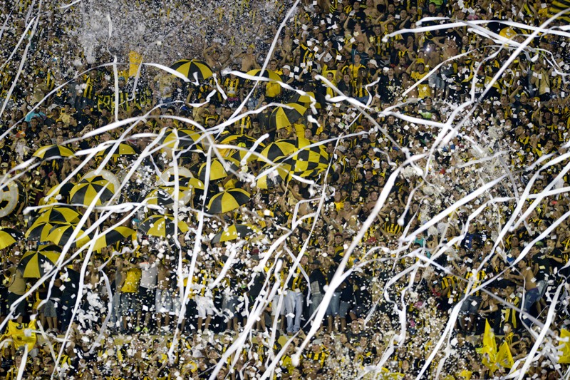 El eterno femenino de una imaginativa pintora