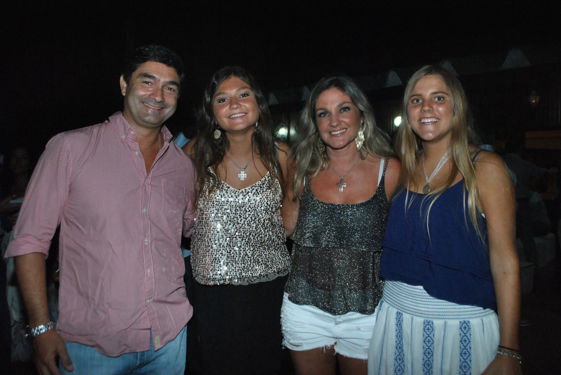 Gabriel y Josefina Pollio, Valeria Carle, Marina Ferrés.