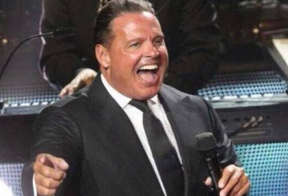 El eterno femenino de una imaginativa pintora