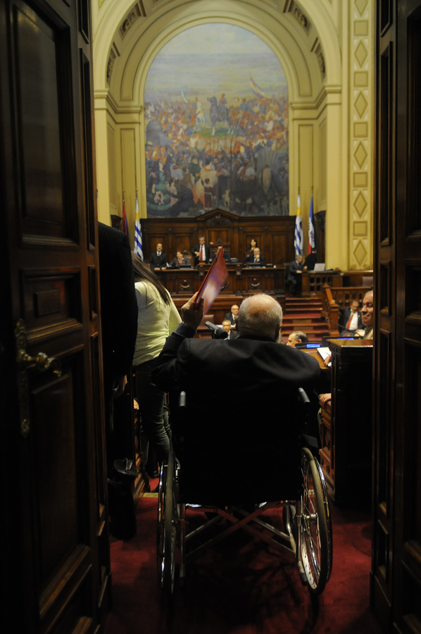 Interpelación a Fernández Huidobro. Foto. A. Colmegna