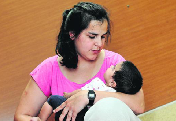 El eterno femenino de una imaginativa pintora