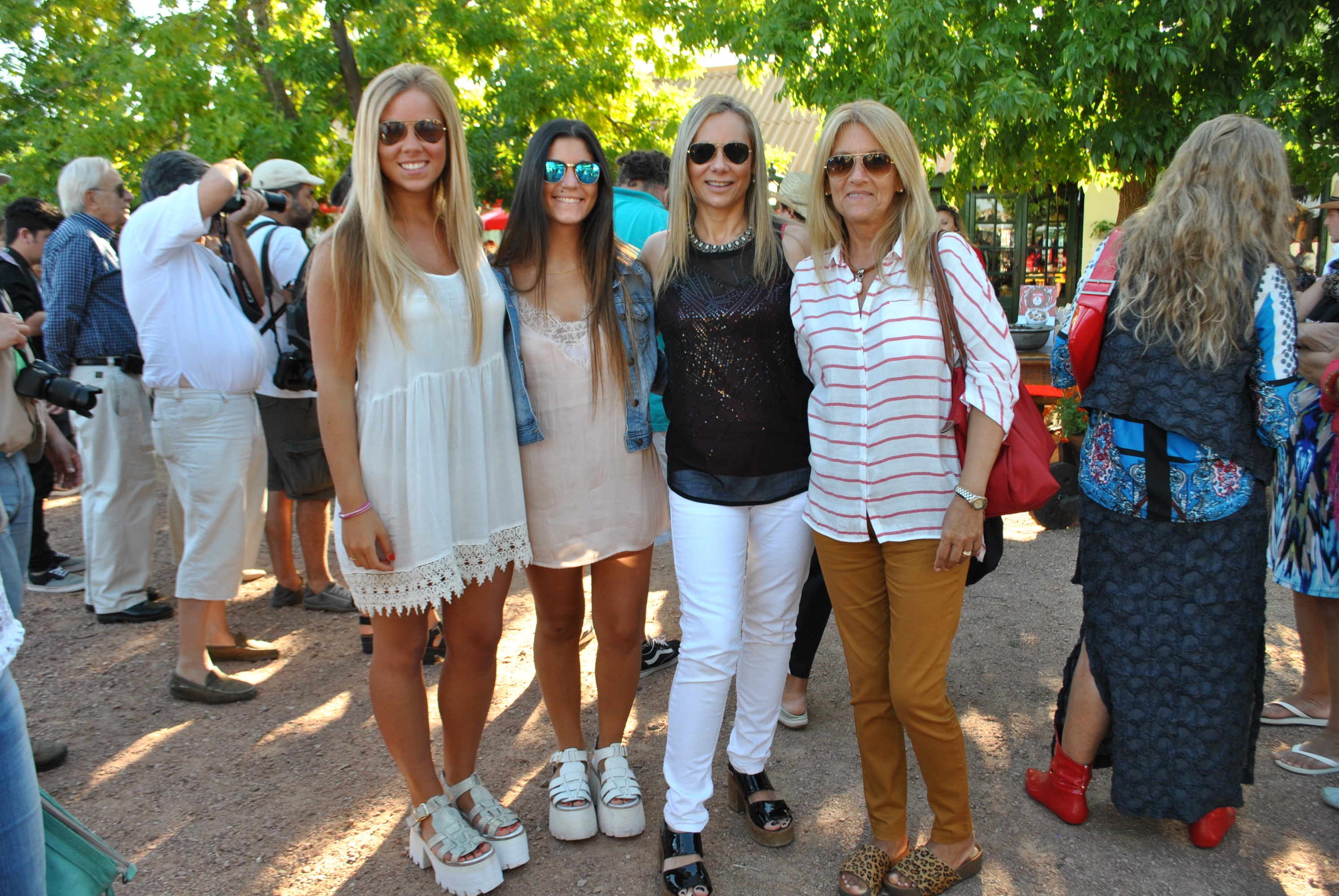 Valentina Raij, Fiorella Wainberg, Sandra Grimberg, Cecilia Barreiro.