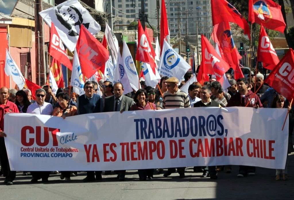 El eterno femenino de una imaginativa pintora