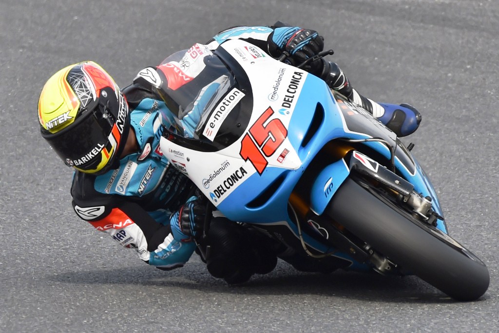 El eterno femenino de una imaginativa pintora